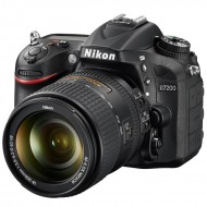 Nikon D7200 Kit (18-300mm f3.5-6.3G ED VR) Black