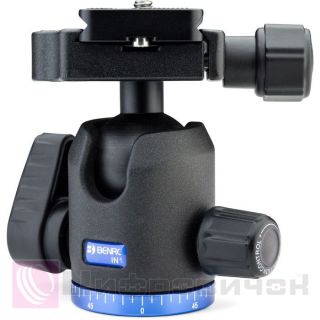 ������ Benro IN1
